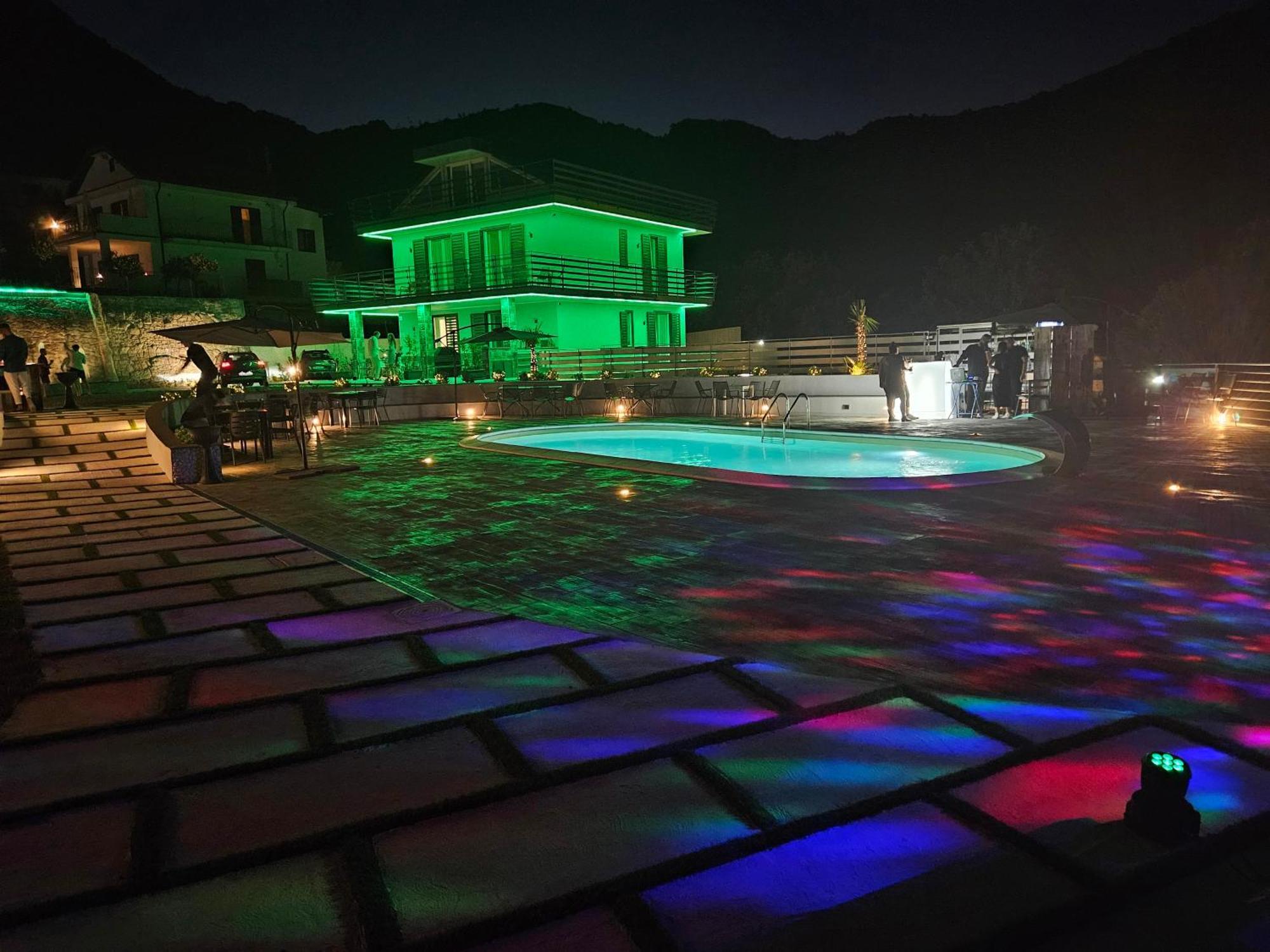 Tenuta Croce Appartamento Karol-Piscina-Vista Mare Salerno Bagian luar foto